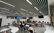 电子科学与技术系召开2024-2025学年第二学期期中师生座谈会