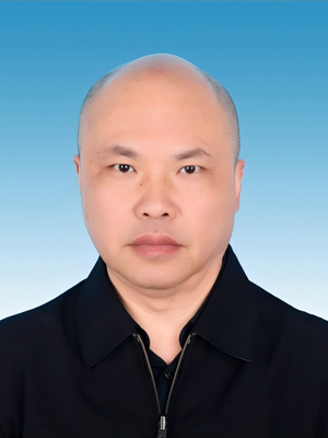 吴  伟