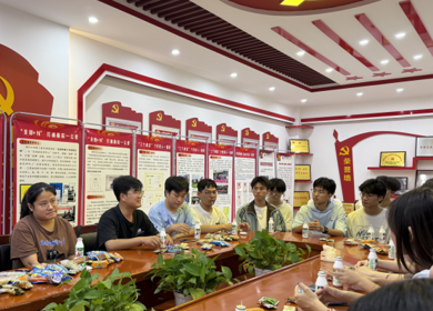 薪火相传担使命 接续耕耘育新人 ——学院召开毕业班班级管理员欢送与工作交流会